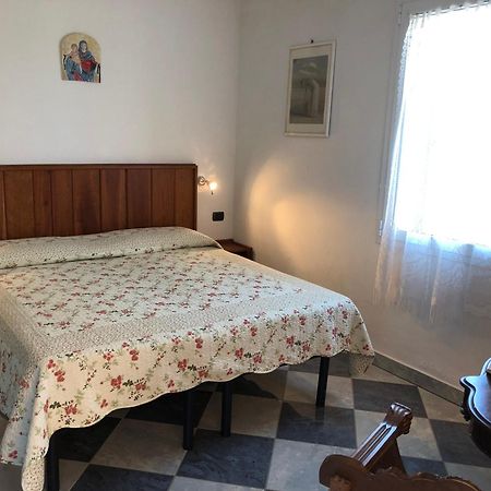 מונטלופו פיורנטינו Holiday Home Villa Bobolino מראה חיצוני תמונה