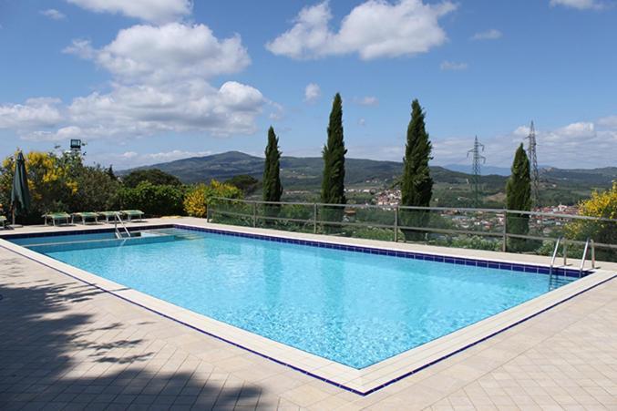 מונטלופו פיורנטינו Holiday Home Villa Bobolino מראה חיצוני תמונה