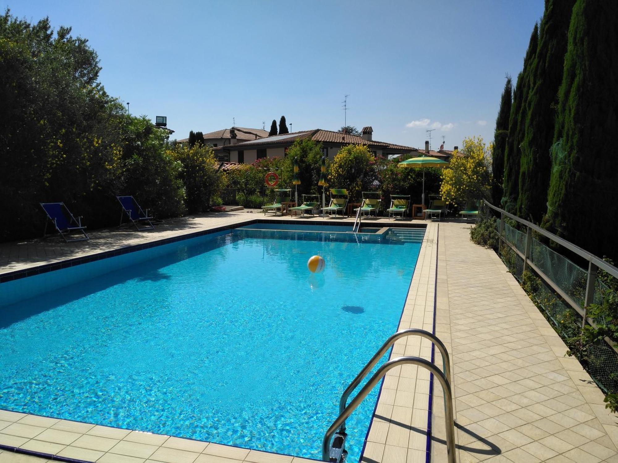 מונטלופו פיורנטינו Holiday Home Villa Bobolino מראה חיצוני תמונה