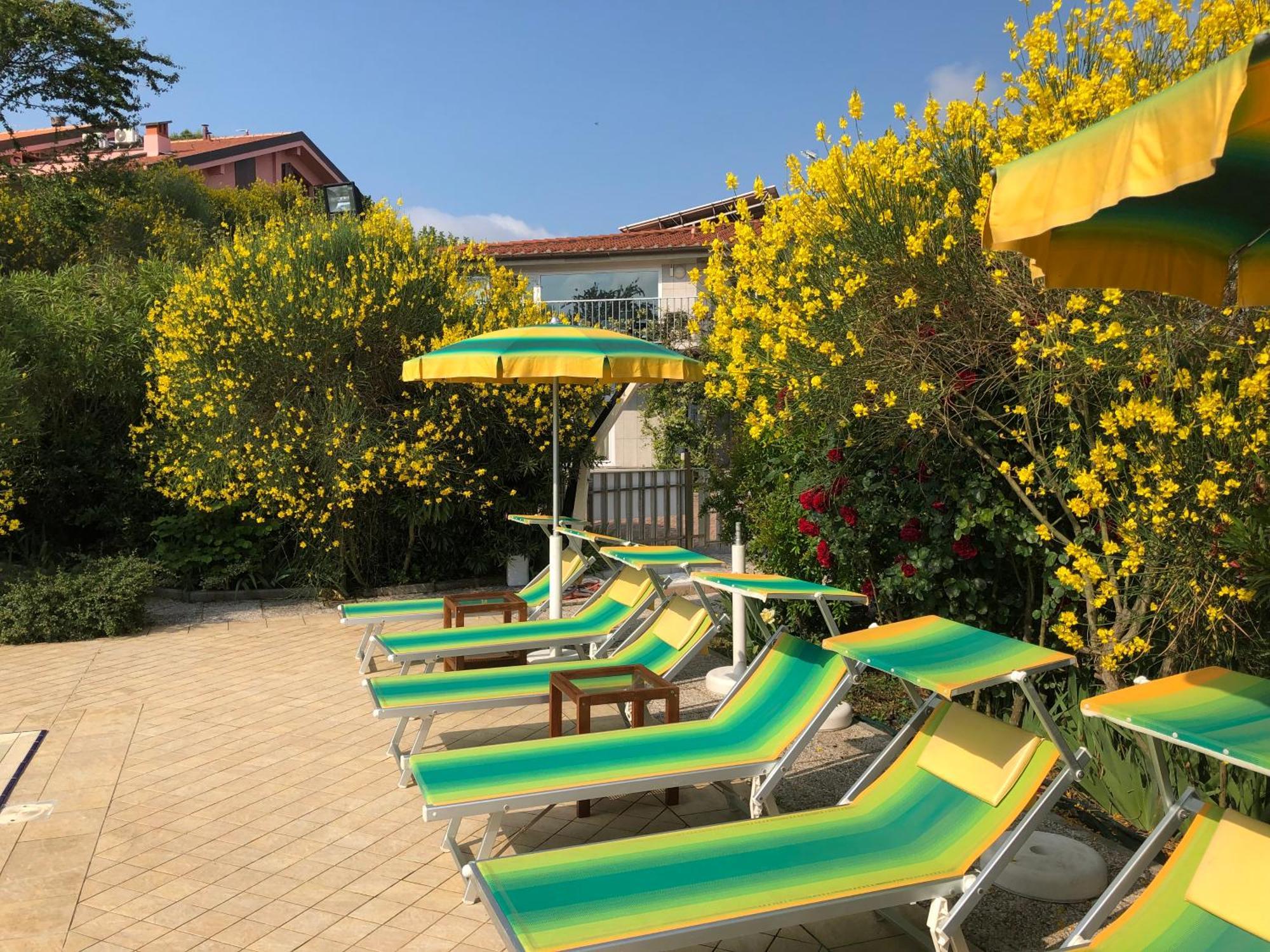 מונטלופו פיורנטינו Holiday Home Villa Bobolino מראה חיצוני תמונה