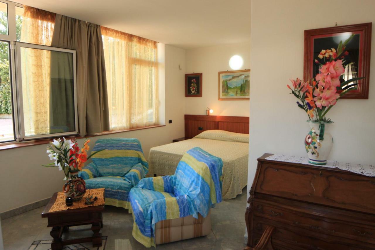 מונטלופו פיורנטינו Holiday Home Villa Bobolino מראה חיצוני תמונה