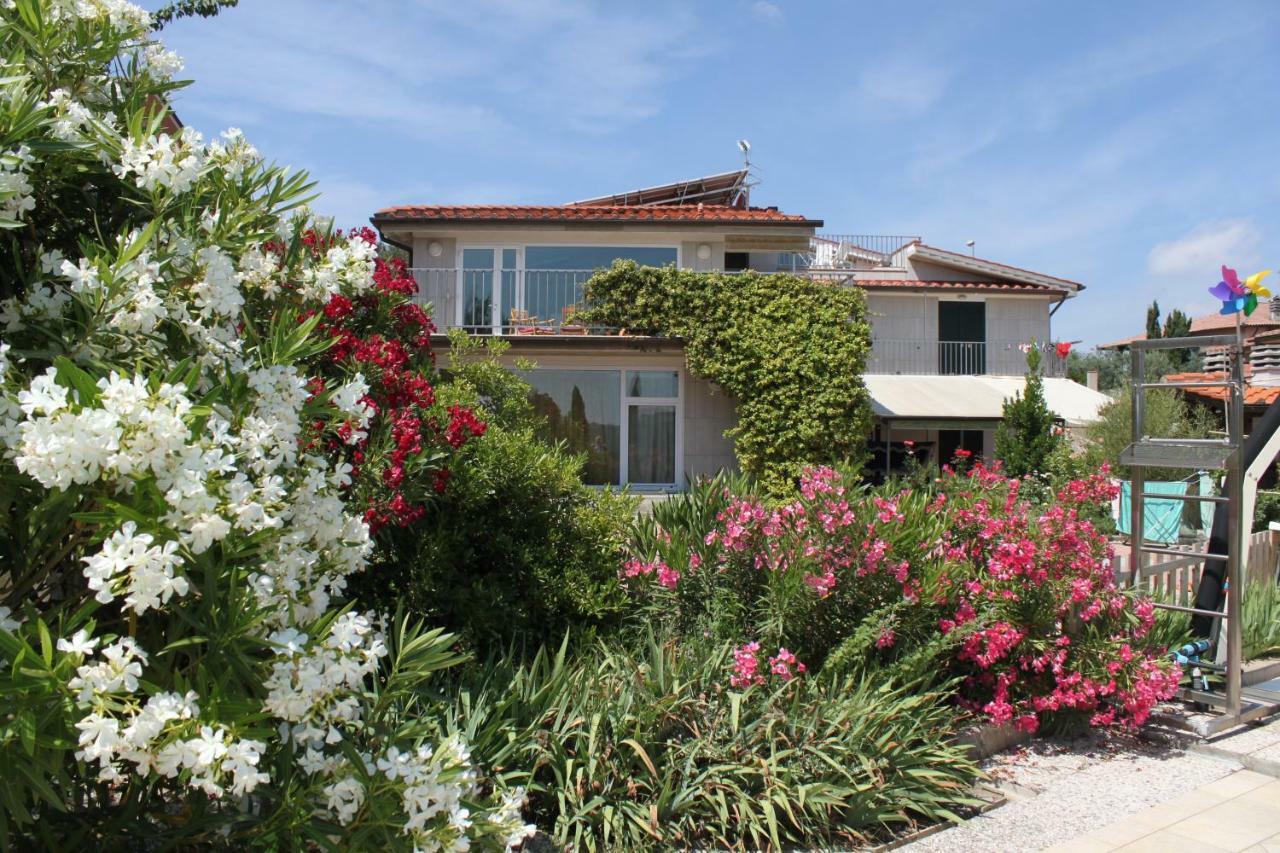 מונטלופו פיורנטינו Holiday Home Villa Bobolino מראה חיצוני תמונה
