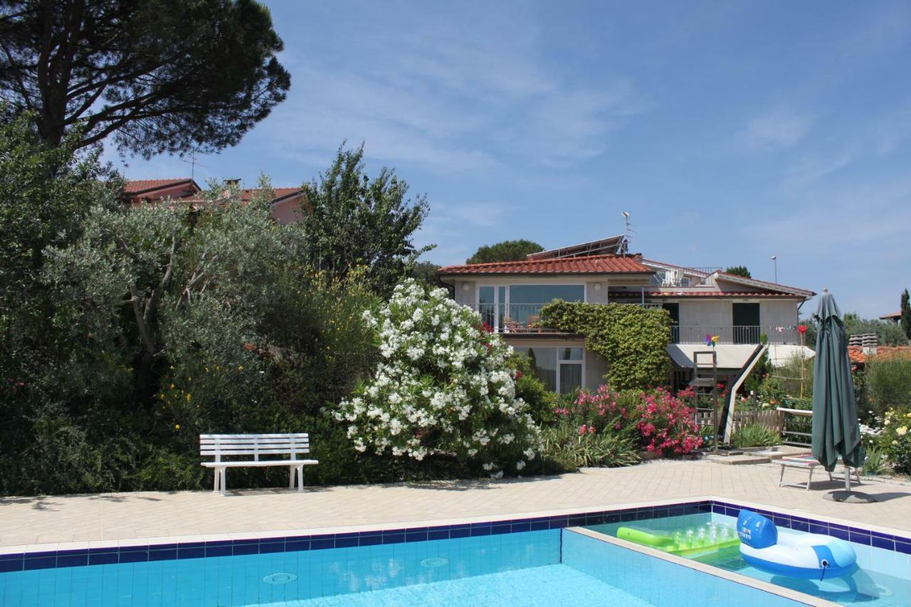 מונטלופו פיורנטינו Holiday Home Villa Bobolino מראה חיצוני תמונה