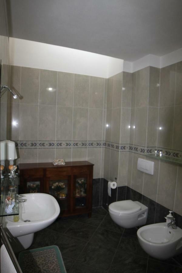 מונטלופו פיורנטינו Holiday Home Villa Bobolino מראה חיצוני תמונה